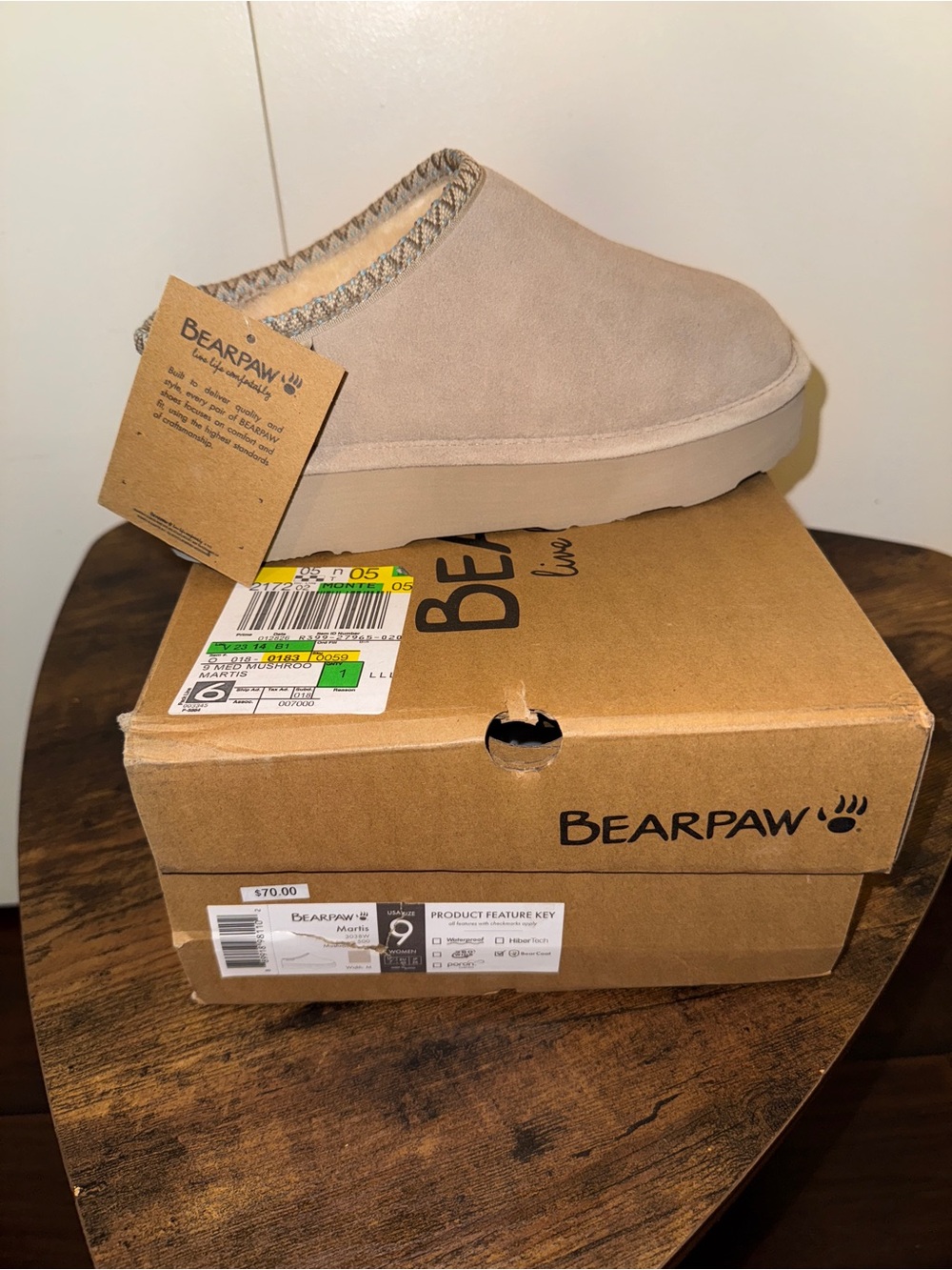 Bearpaw slip on boots size 9 retail $70